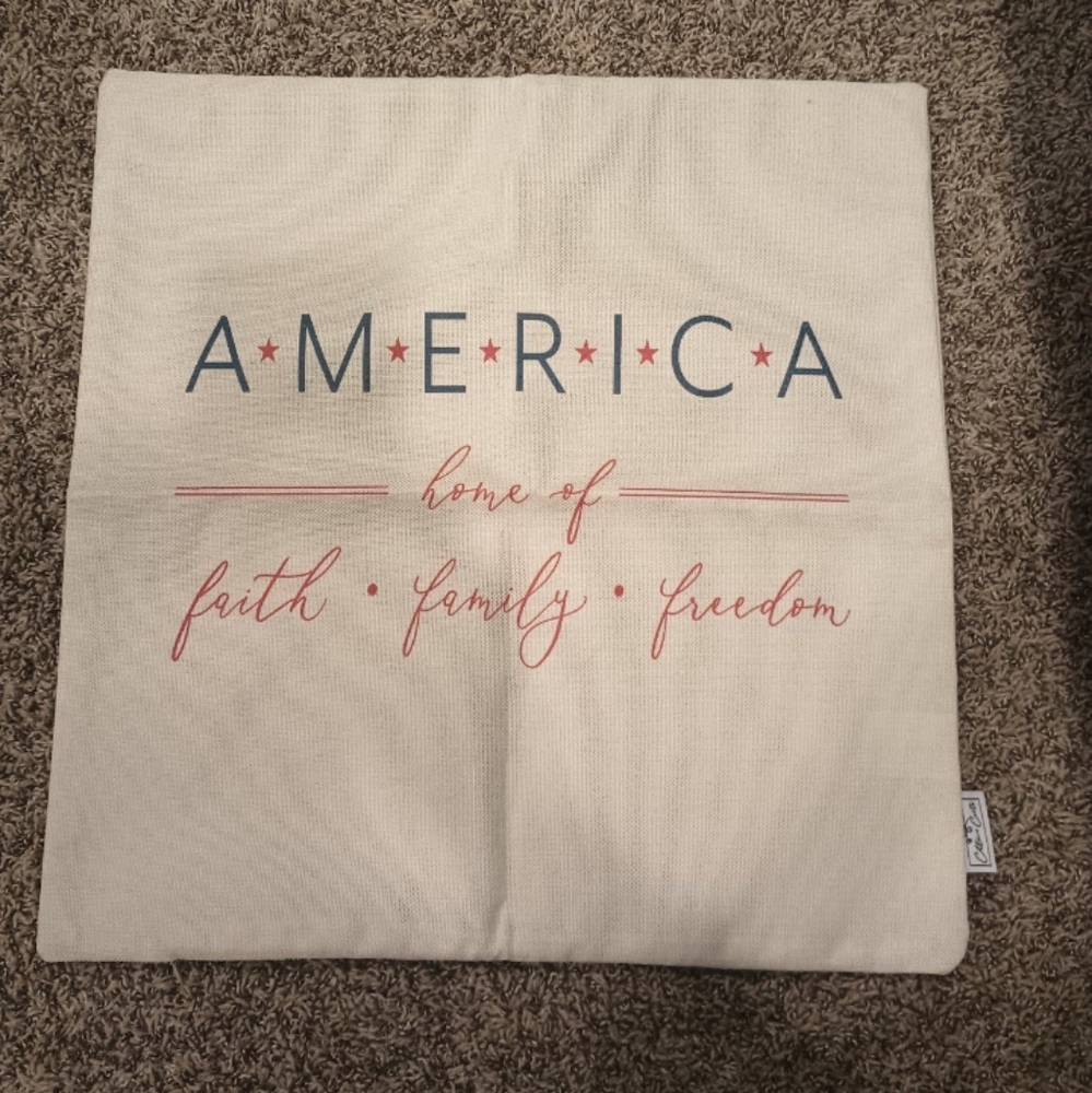 Brand new Americana Pillow cover